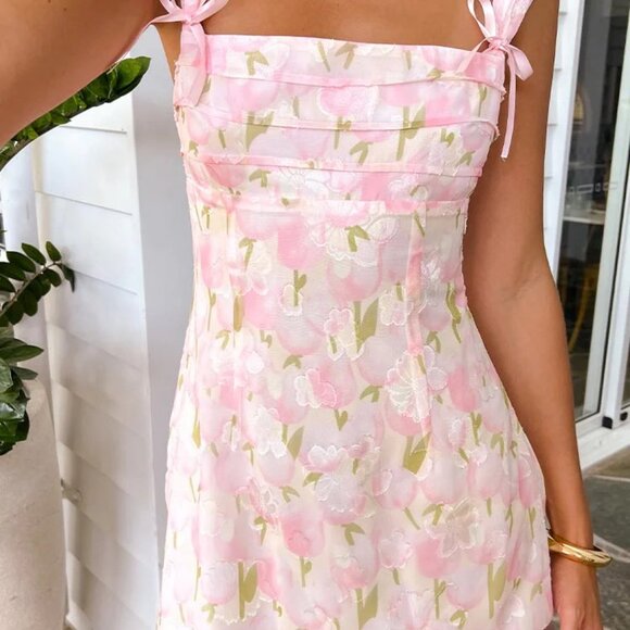 Beginning Boutique Layla Pink Floral Tie Back Mini Dress US Size 0 NWT - Picture 8 of 11